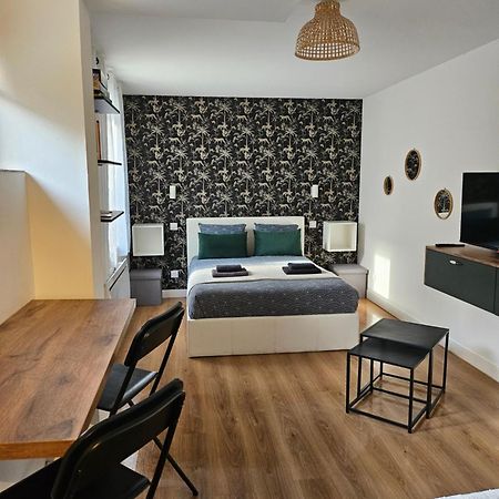 Superbe Appt Avec Cour Et Parking Gratuit A 5Min De La Cite Medievale Carcasona Exterior foto